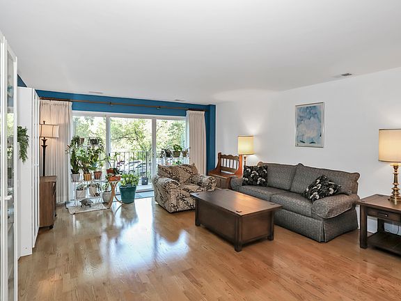 4th image of 445 N Park Blvd APT 2J