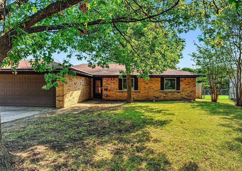 1st image of 713 Holiday Dr
