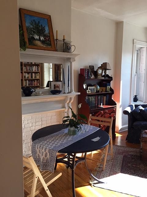 Front Room with Western Exposure - 2/4