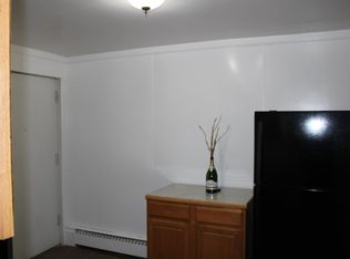 (Undisclosed Address), Lansing, IL 60438