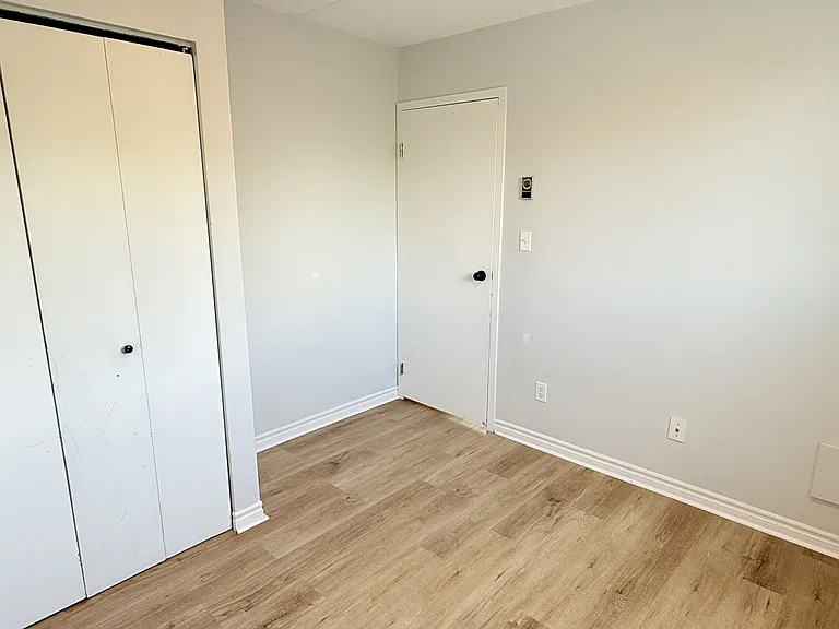 360 Tecumseh Rd W #307 — Photo 10