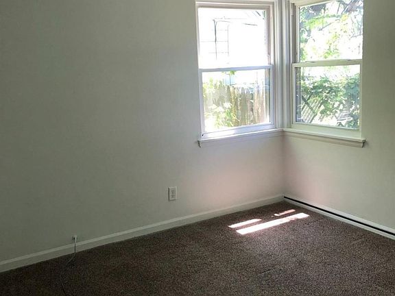 3rd image of 6832 N Olcott Ave
