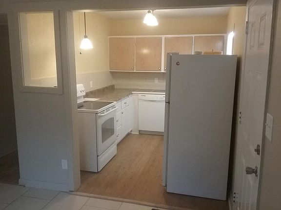 5th image of 3102 Garfield St
