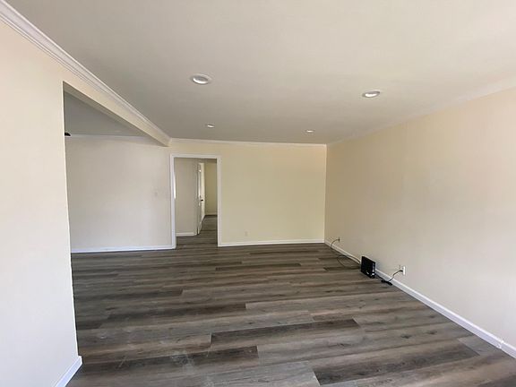 3rd image of 123 Abelia Way