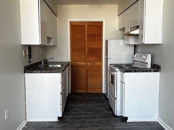 3rd image of 5600 Germantown Ave #25