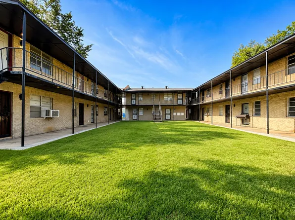 325 Greenlaw Ave APT 14, Memphis, TN 38105