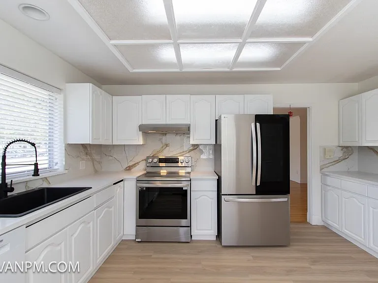 66XX Nolan St — Photo 24