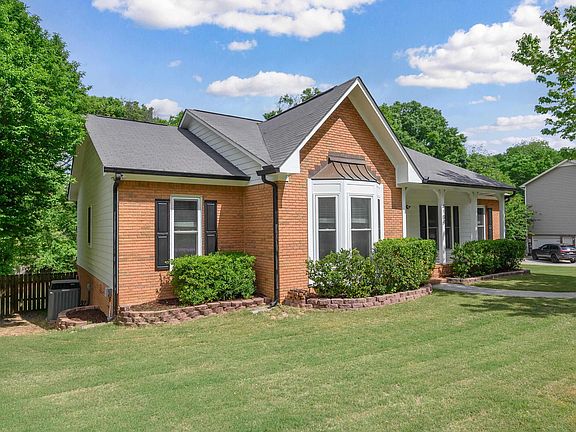 2nd image of 4108 Heritage Oaks Cir