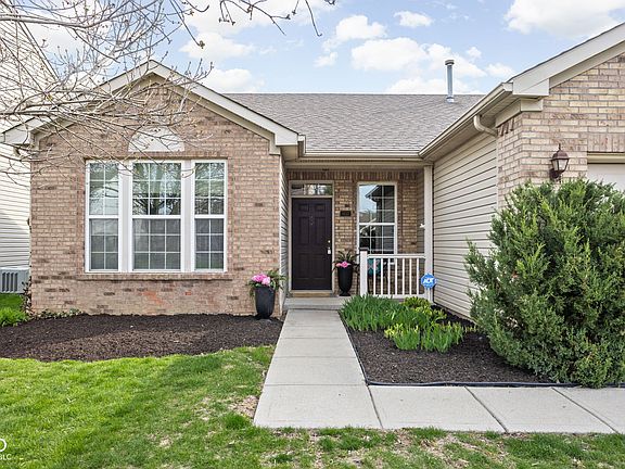 4th image of 6537 Amherst Way