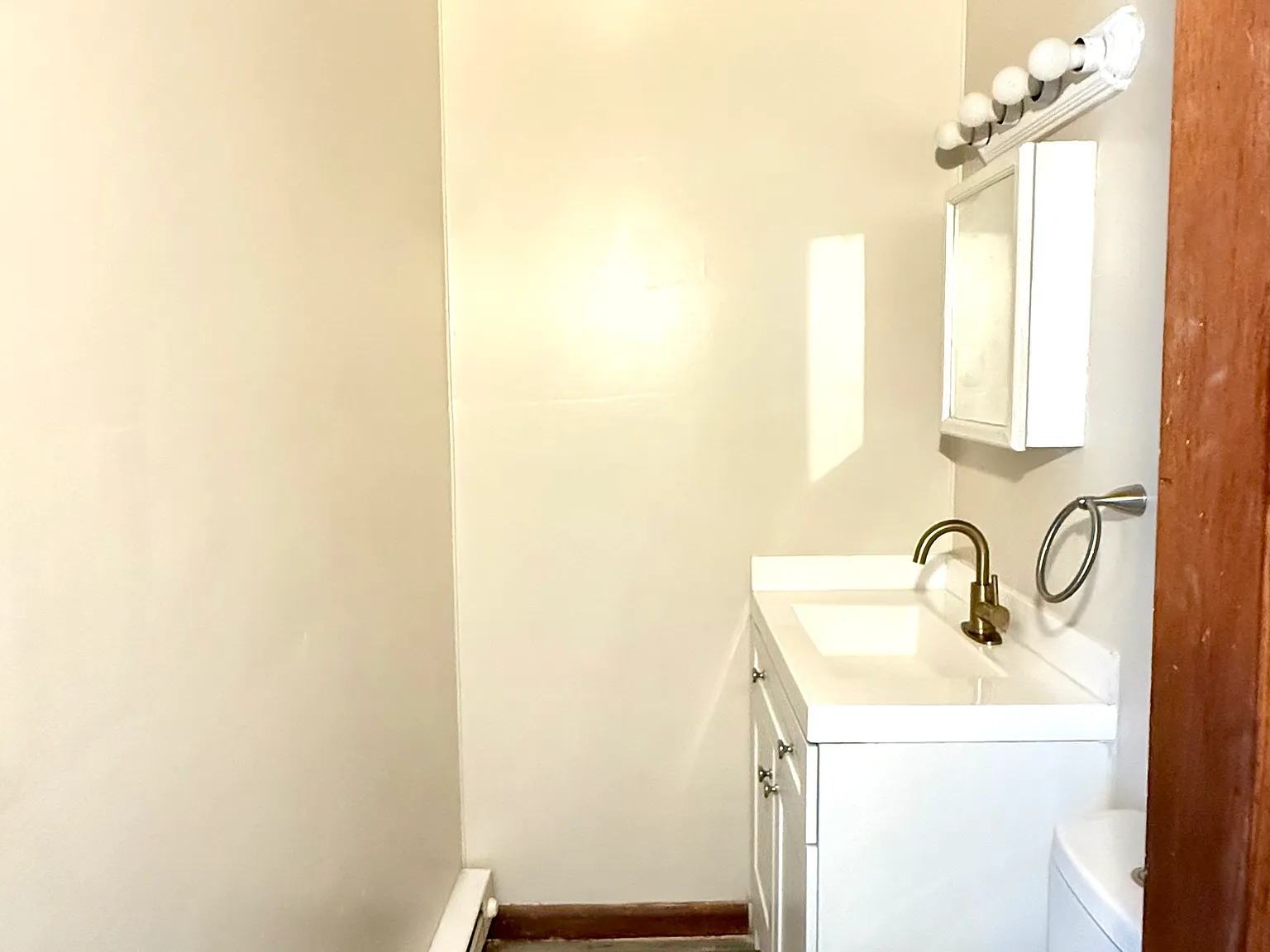 3 bed, 1.5 bath, 1188 sqft, $1,400 — Photo 3
