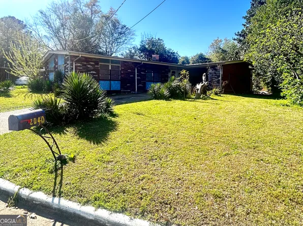 2040 N Riverview Cir, Albany, GA 31705