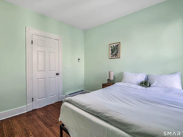 31 Canner St #2 — Photo 5
