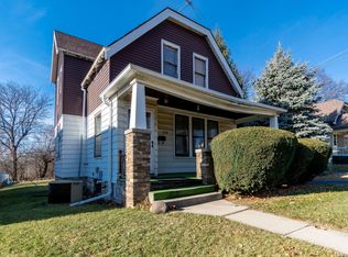 1327 N 68th St, Wauwatosa, WI 53213