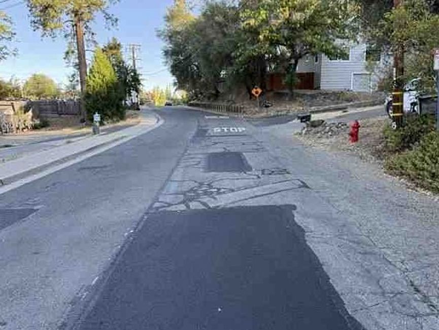 Exterior Neighborhood (street photo)