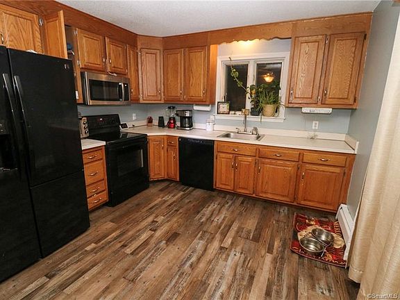 2nd image of 58 Rolling Meadow Dr