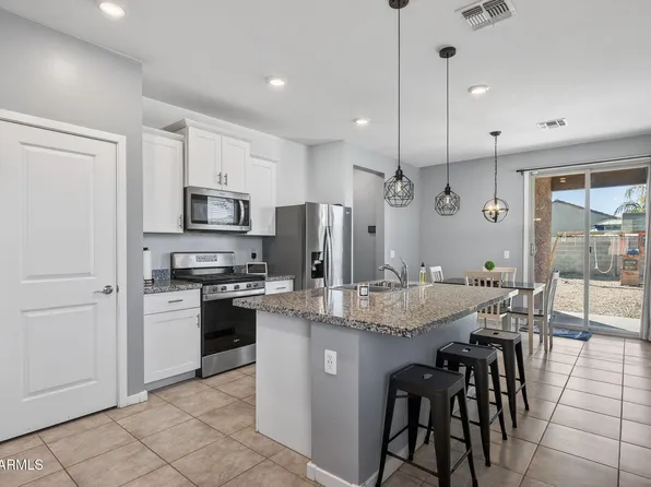 3581 E APPALOOSA Drive, San Tan Valley, AZ 85140