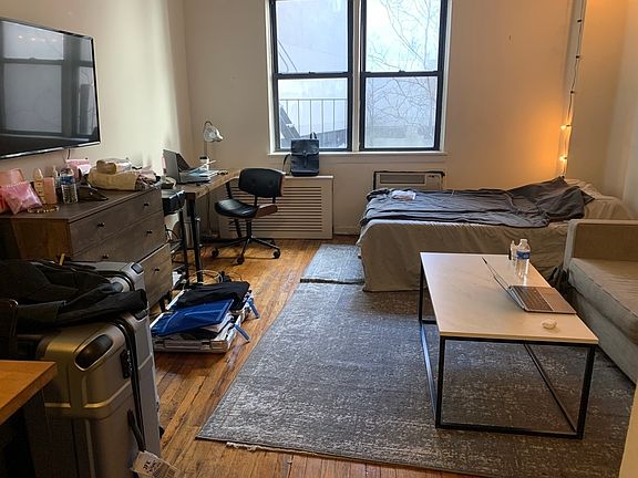 3rd image of 100 Sullivan St APT 2f