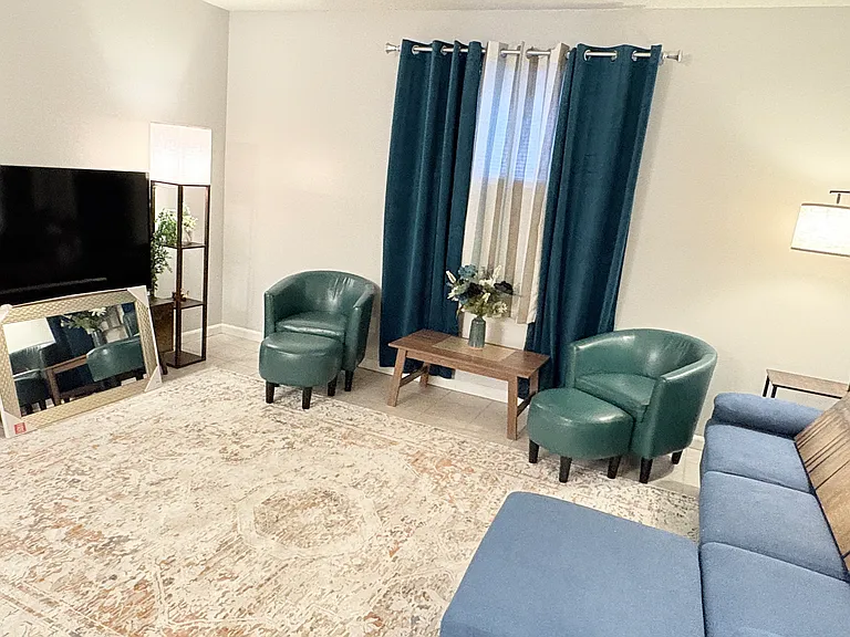 507 W Westview St #4 — Photo 19