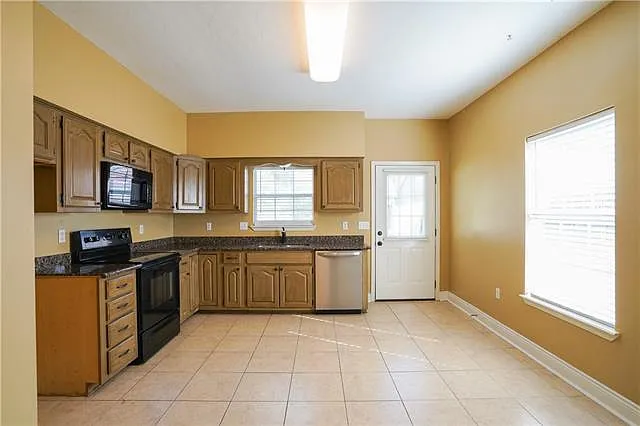 1307 Highway 59 — Photo 3