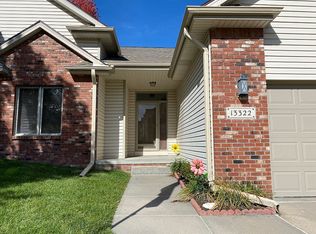 13322 Ellison Ave, Omaha, NE 68164