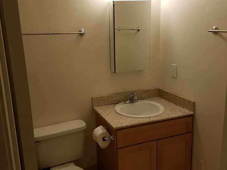 Parkview Manor Apartments — Photo 16