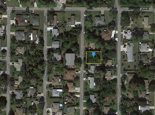 70 Regent Rd #18585, Venice, FL 34293