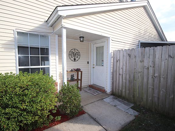 3rd image of 434 Heritage Way