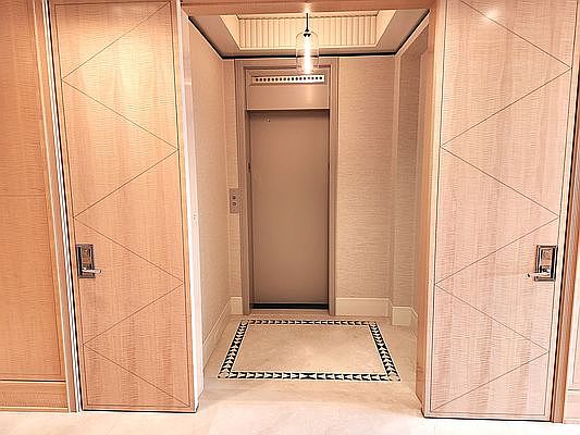 4th image of 944 Park Ave #16