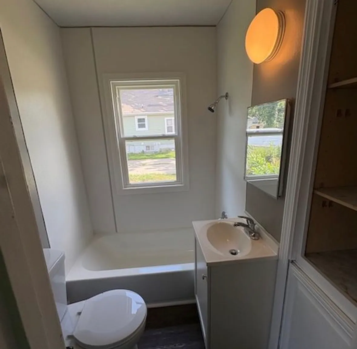 2 bed, 600 sqft, $975 — Photo 3