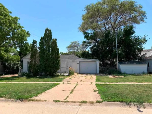 510 E F St, North Platte, NE 69101