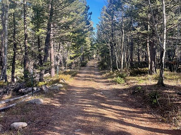 5th image of 399 N Skinner Rd