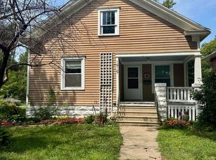 1915 S 17th St, Lincoln, NE 68502