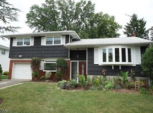 717 W Meadow Ave, Rahway, NJ 07065