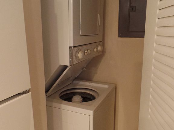 4th image of 3844 Lyons Rd APT 211-4