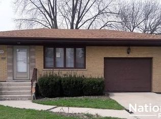17034 Henry St, Lansing, IL 60438