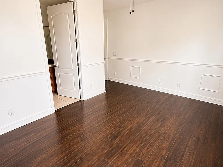 10411 Belfry Cir — Photo 19