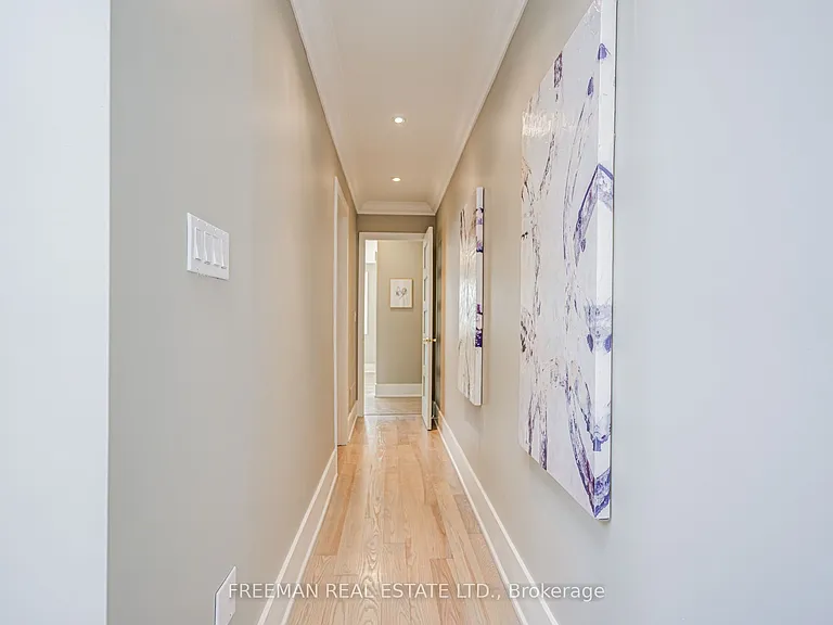 916 Manning Ave #MAIN2ND FLOOR — Photo 12