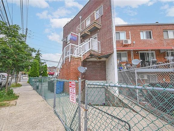 2nd image of 2301 W 7th St