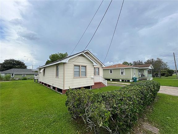2nd image of 1040 Allo Ave