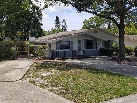 2nd image of 618 Cedarwood St N