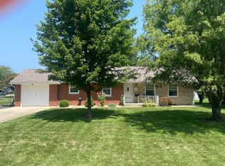 308 E 7th St, Gridley, IL 61744