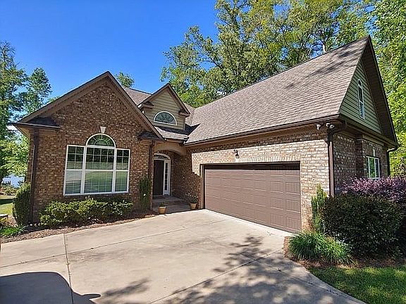 5th image of 233 Headwater Dr