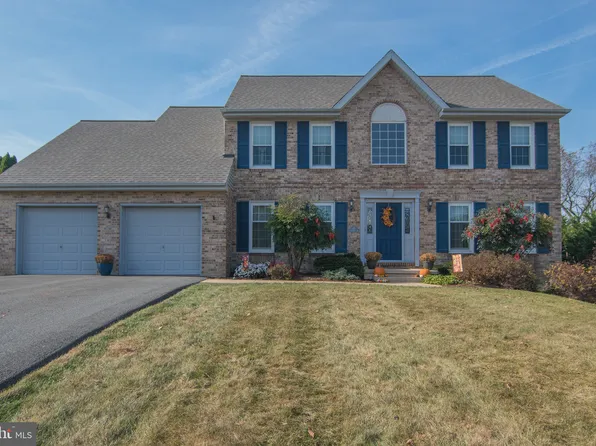 45 Taylors Farm Dr, Newark, DE 19711