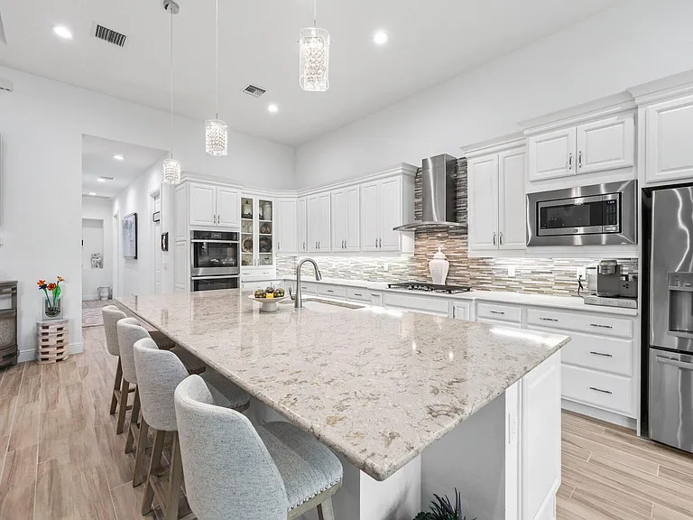 9368 Cantal Cir E — Photo 4