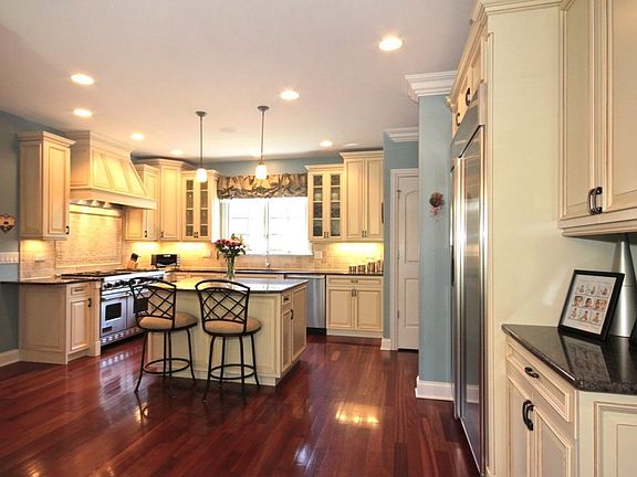 5th image of 6756 N Odell Ave