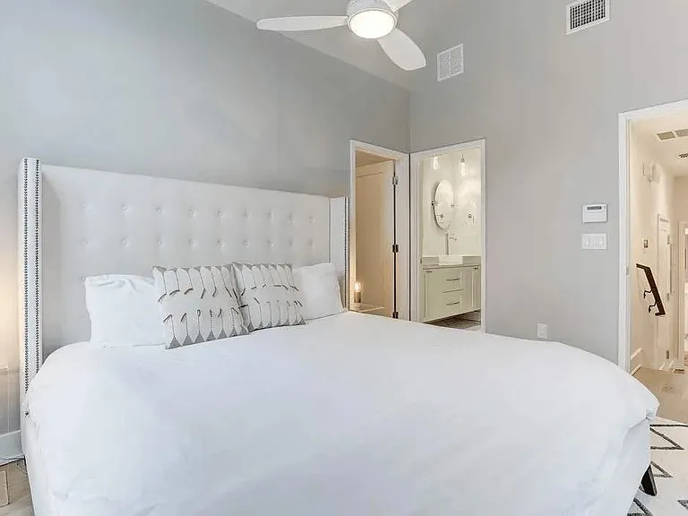 2209 Iva Ln #A — Photo 12
