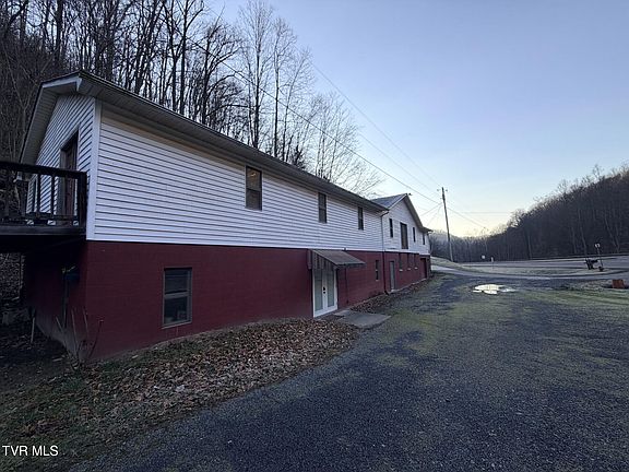 2nd image of 14229 Bull Run Rd
