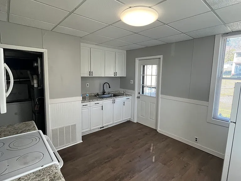 116 W Painter St #116 — Photo 4