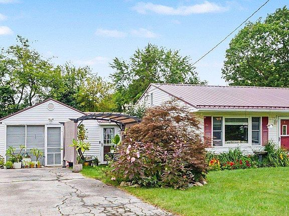 2nd image of 26321 Leland Rd