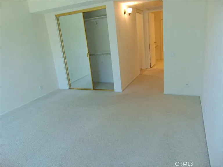 2203 Apricot — Photo 13
